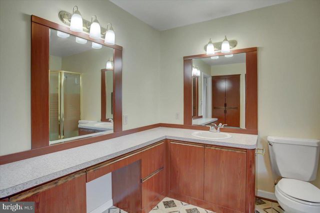 533 HILLTOP CIR, Greencastle, PA 17225