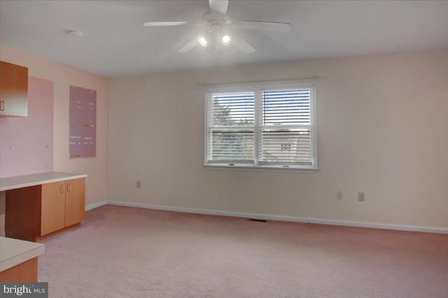 533 HILLTOP CIR, Greencastle, PA 17225