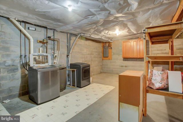 533 HILLTOP CIR, Greencastle, PA 17225