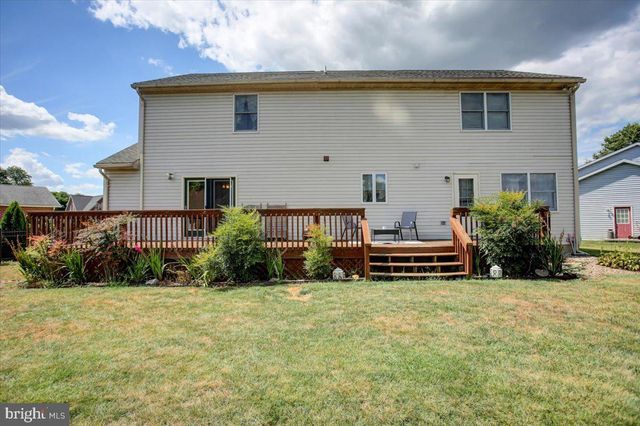 533 HILLTOP CIR, Greencastle, PA 17225