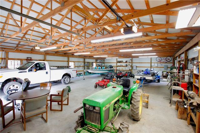590 County Road 214, Eureka Springs, AR 72631