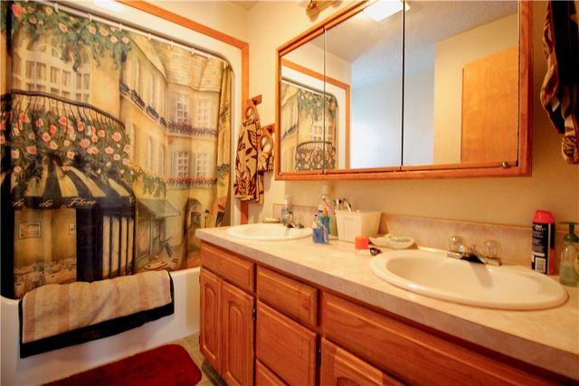 590 County Road 214, Eureka Springs, AR 72631