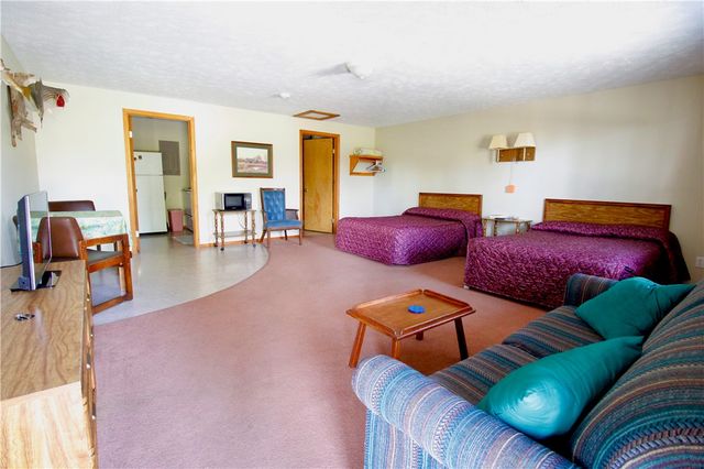 590 County Road 214, Eureka Springs, AR 72631