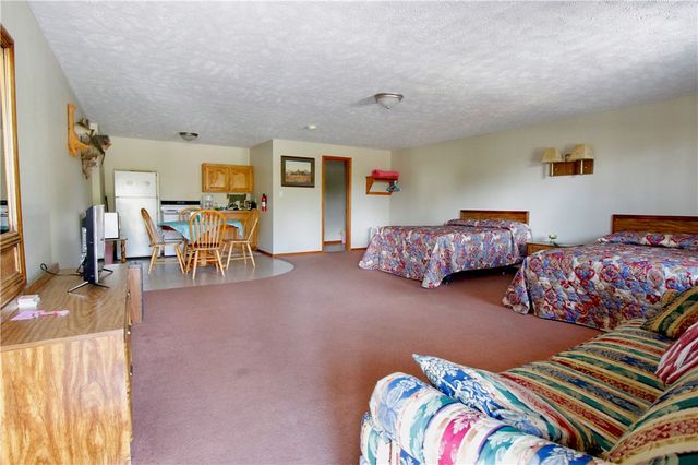 590 County Road 214, Eureka Springs, AR 72631