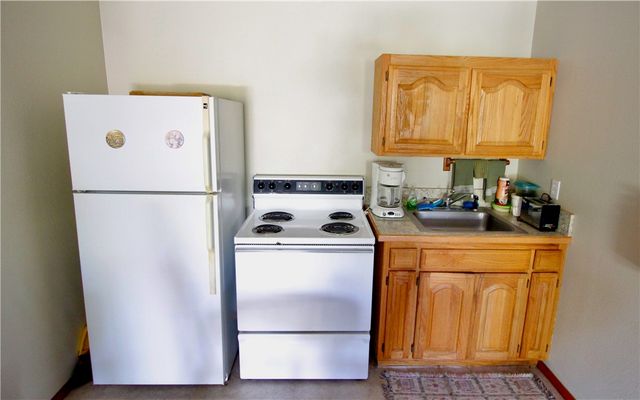 590 County Road 214, Eureka Springs, AR 72631