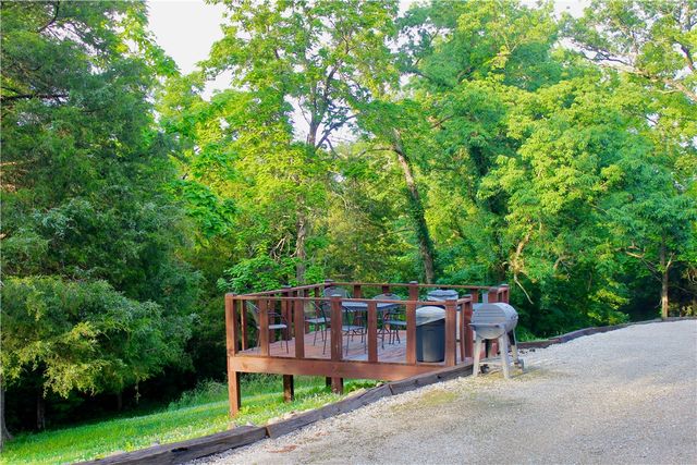 590 County Road 214, Eureka Springs, AR 72631