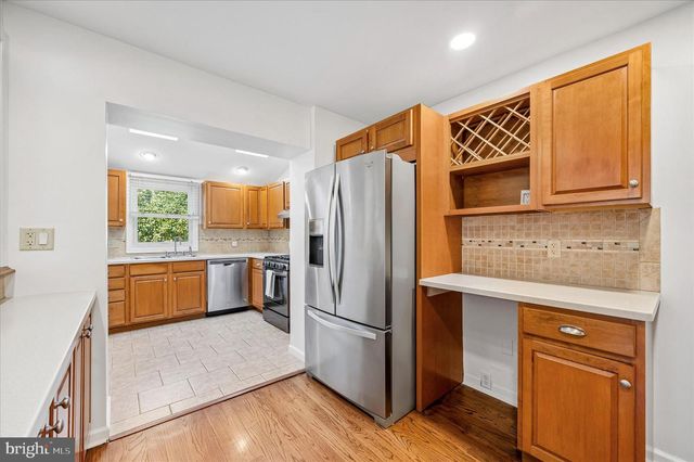 206 OXFORD HILL LN, Havertown, PA 19083