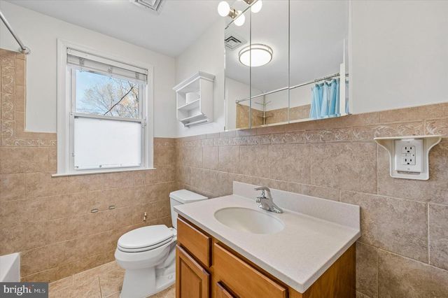 206 OXFORD HILL LN, Havertown, PA 19083