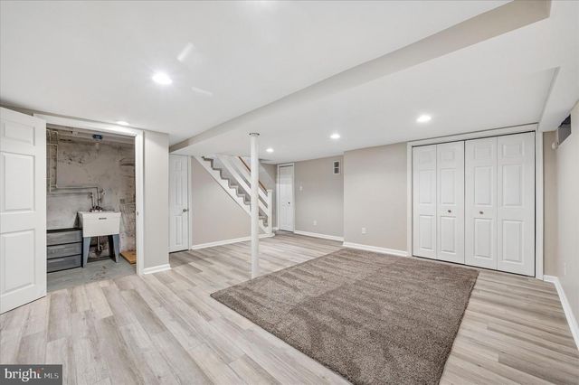 206 OXFORD HILL LN, Havertown, PA 19083