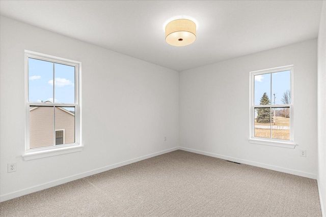 584 Twin Creeks DRIVE, Dousman, WI 53118