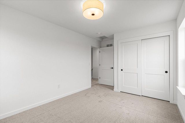 584 Twin Creeks DRIVE, Dousman, WI 53118