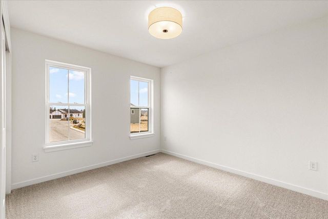 584 Twin Creeks DRIVE, Dousman, WI 53118