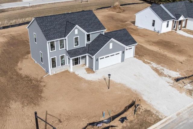 584 Twin Creeks DRIVE, Dousman, WI 53118