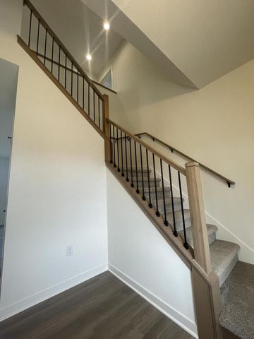 584 Twin Creeks DRIVE, Dousman, WI 53118