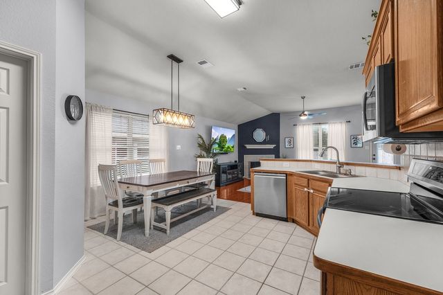 8421 Cactus Flower Drive, Fort Worth, TX 76131