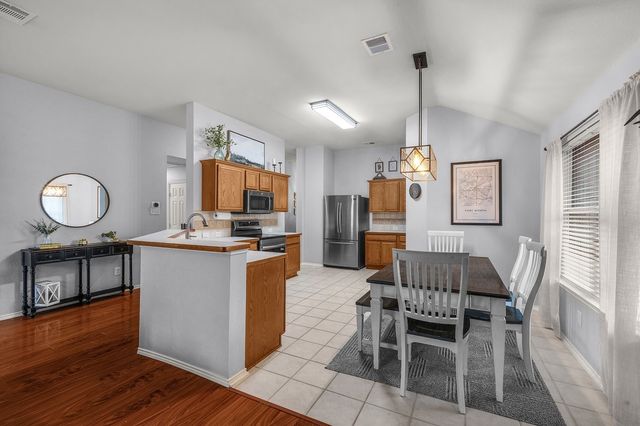 8421 Cactus Flower Drive, Fort Worth, TX 76131
