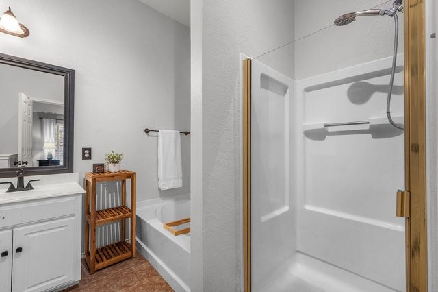 8421 Cactus Flower Drive, Fort Worth, TX 76131