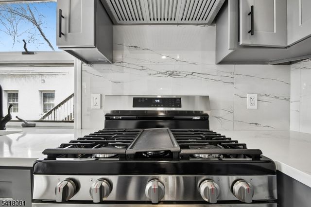 23 Blaine St, Millburn Twp., NJ 07041