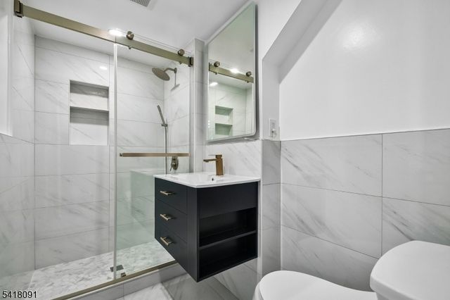 23 Blaine St, Millburn Twp., NJ 07041