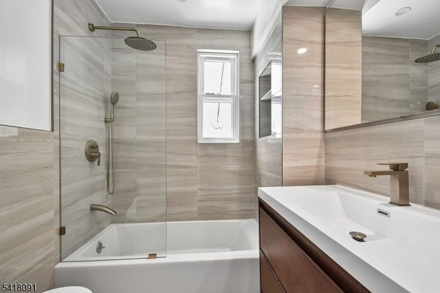 23 Blaine St, Millburn Twp., NJ 07041