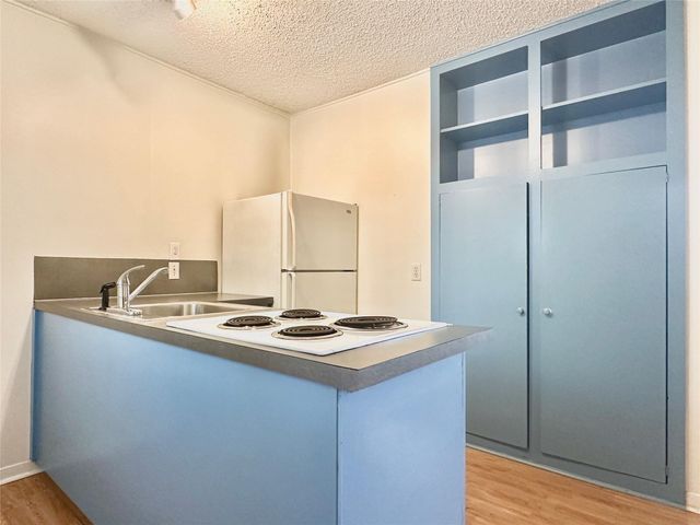 2721 Hemphill PARK E, Austin, TX 78705