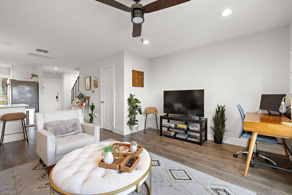 3808 Southway DR 101, Austin, TX 78704