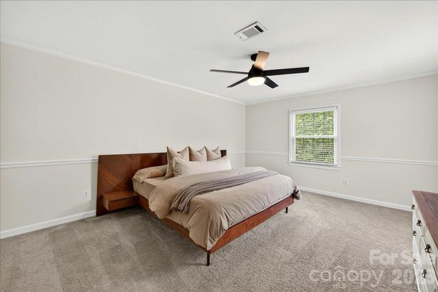 6724 Constitution Lane, Charlotte, NC 28210