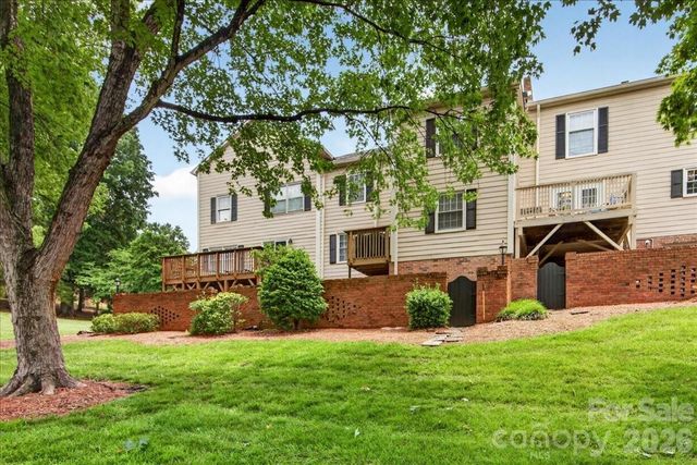 6724 Constitution Lane, Charlotte, NC 28210