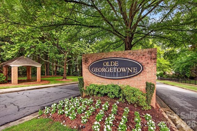 6724 Constitution Lane, Charlotte, NC 28210
