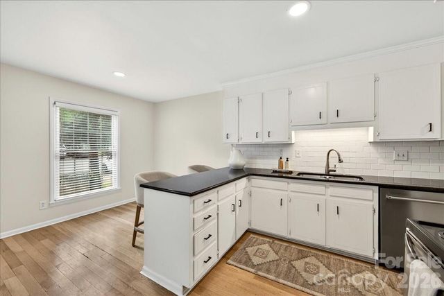 6724 Constitution Lane, Charlotte, NC 28210