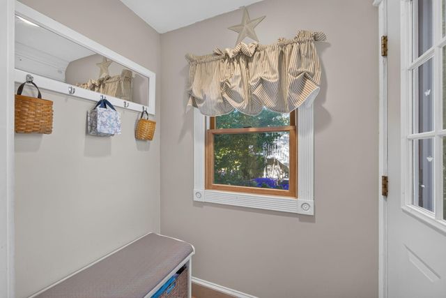 908 Shore Road, Pocasset, MA 02559