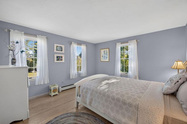 908 Shore Road, Pocasset, MA 02559
