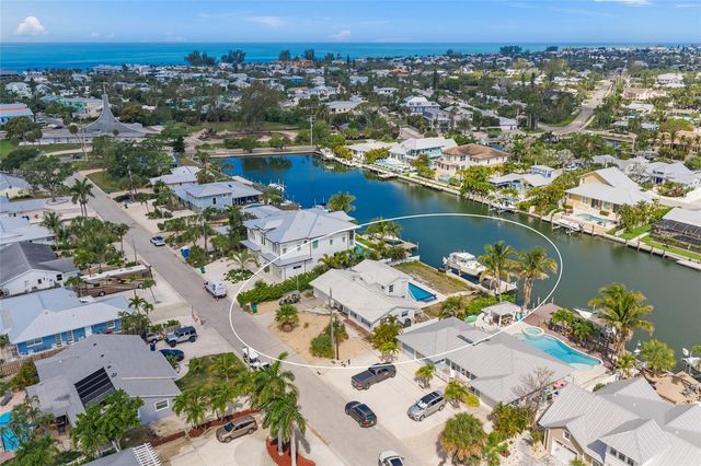 512 67TH STREET, Holmes Beach, FL 34217