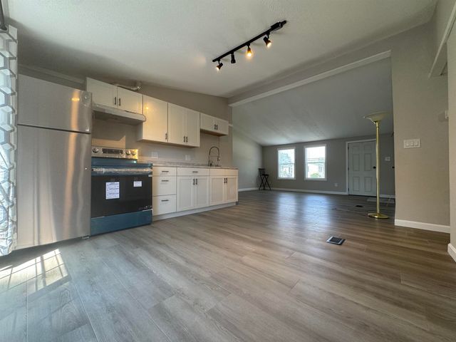 301 Sherwood Glen, Somersworth, NH 03878