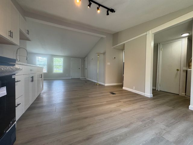 301 Sherwood Glen, Somersworth, NH 03878