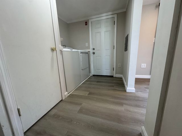 301 Sherwood Glen, Somersworth, NH 03878
