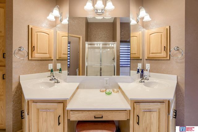 223 N Lakeview Way, Ashland, NE 68003