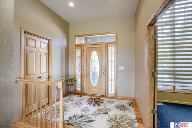 223 N Lakeview Way, Ashland, NE 68003