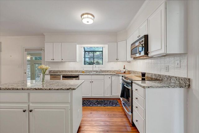 5004 Crossbow CIR, Roanoke, VA 24018