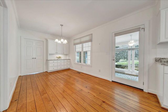 5004 Crossbow CIR, Roanoke, VA 24018