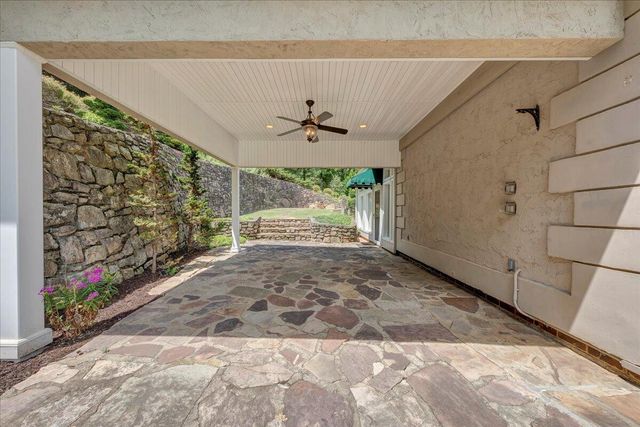 5004 Crossbow CIR, Roanoke, VA 24018