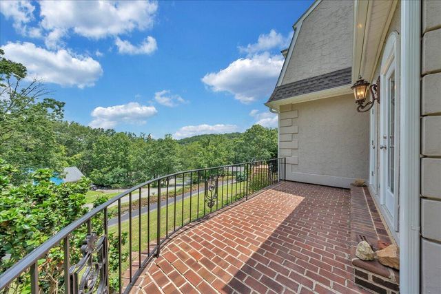 5004 Crossbow CIR, Roanoke, VA 24018