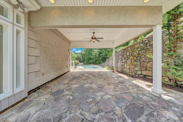 5004 Crossbow CIR, Roanoke, VA 24018