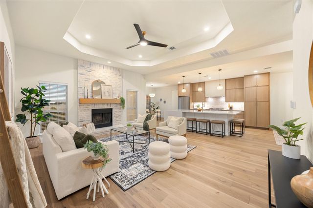 116 Oak Plaza Drive, Georgetown, TX 78628