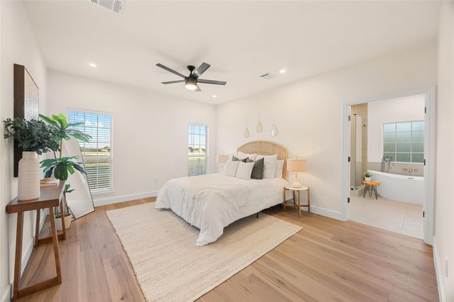 116 Oak Plaza Drive, Georgetown, TX 78628