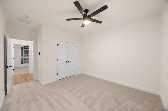 116 Oak Plaza Drive, Georgetown, TX 78628