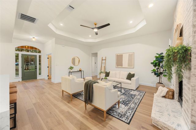 116 Oak Plaza Drive, Georgetown, TX 78628