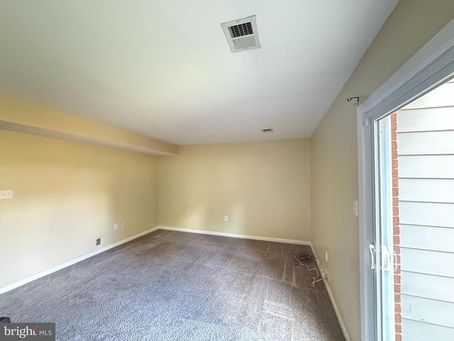 4306 EILEEN CT, Woodbridge, VA 22193