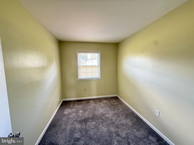 4306 EILEEN CT, Woodbridge, VA 22193