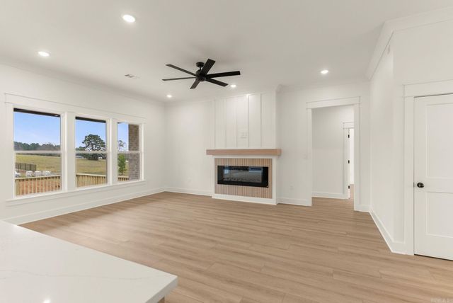 26 Avrey Lane, Greenbrier, AR 72058